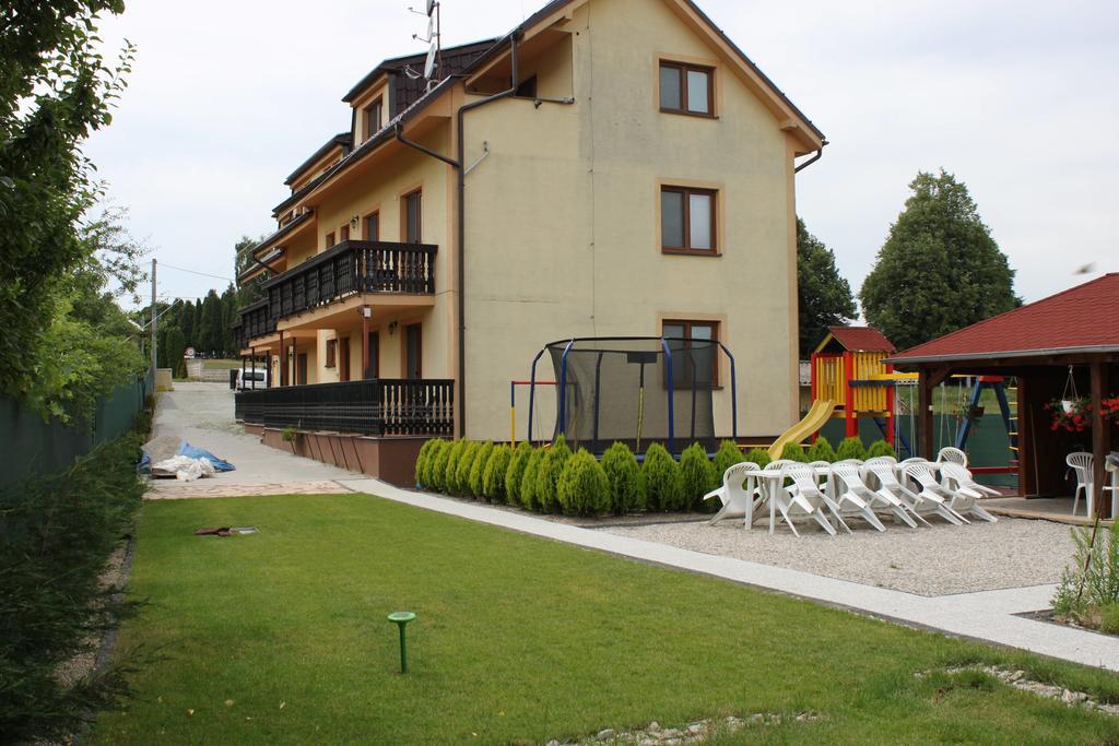 Privat Arcadia Apartment Podhájska Exterior photo